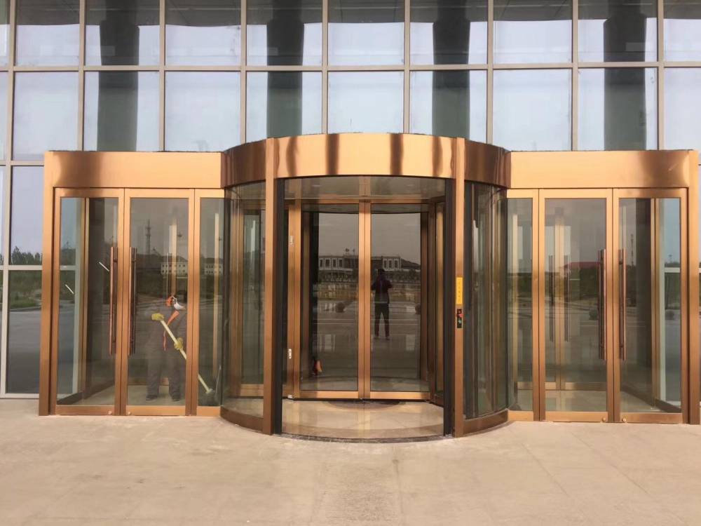 鴻業豪華兩翼旋轉門 專業生產與定制，打造高端出入口體驗